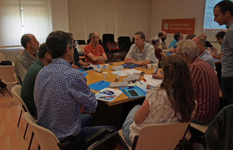 Grupos de trabajo CARM, GVA, IMIDA, UM, Culmarex, Andrómeda, Cudomar, Ocean-net, Angel Hernández CTAQUA MIMECCA